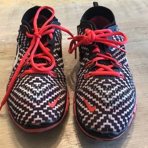 Woman’s Nike Sneakers